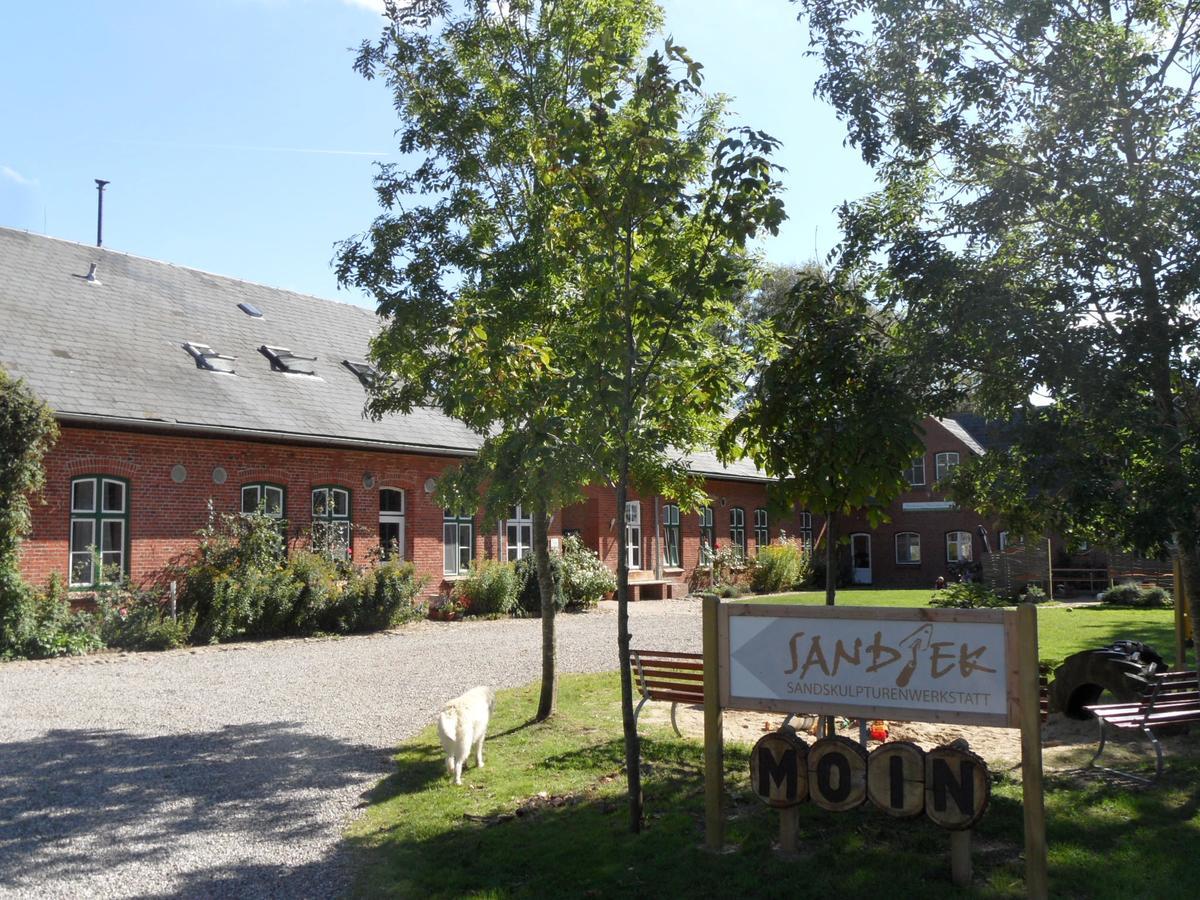 Alte Schule Вестерхевер Екстериор снимка